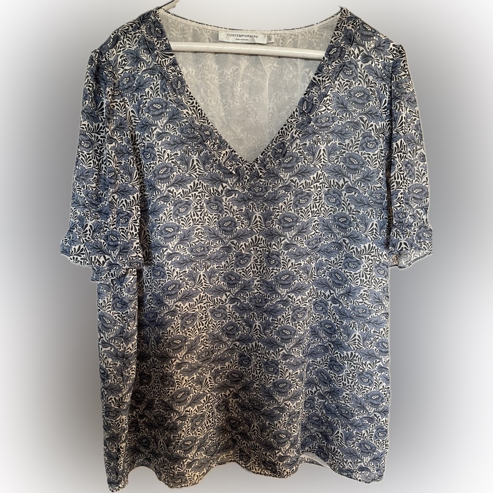 Contemporaine Blue and White Blouse